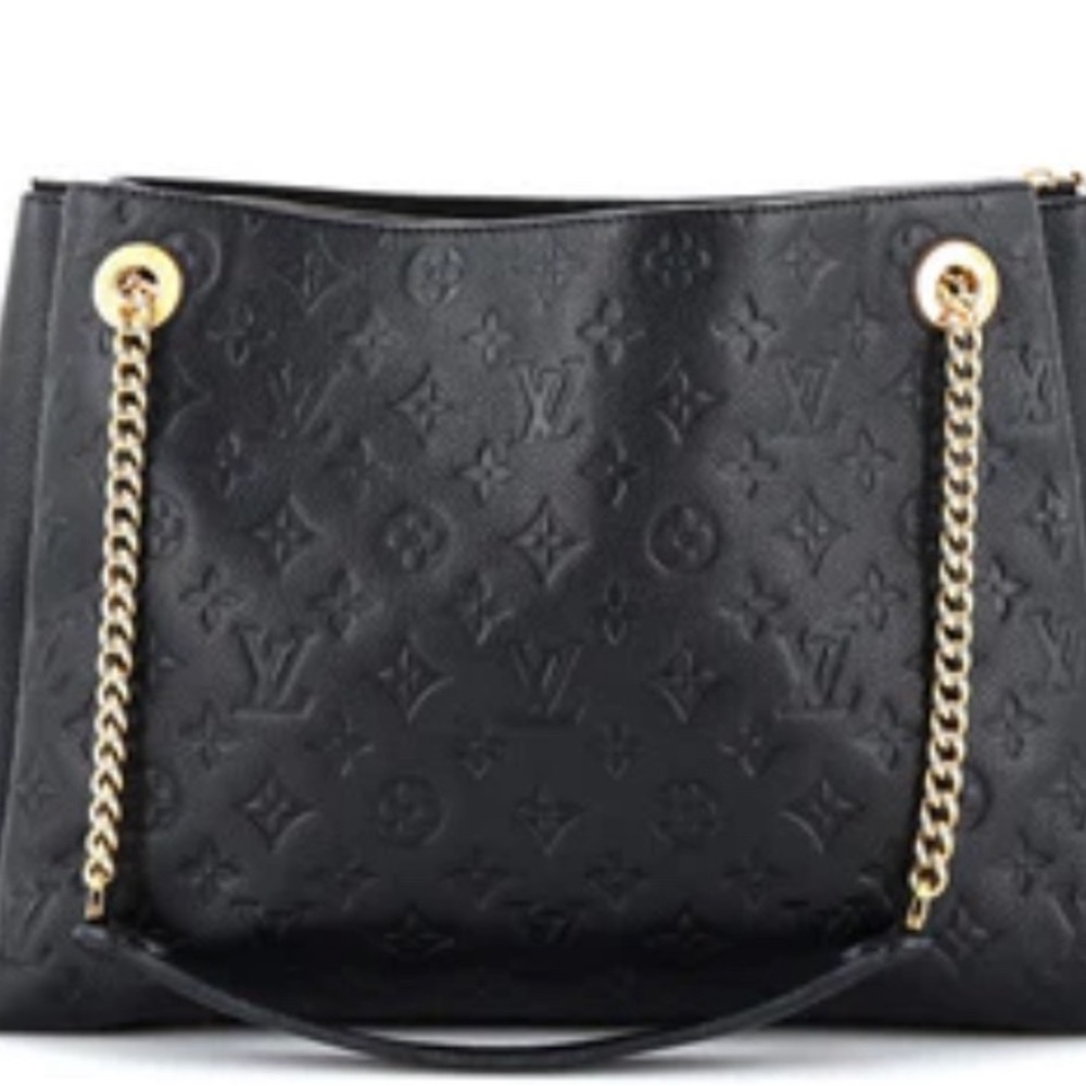 BRAND NEW! NEVER USED! Louis Vuitton Empreinte Leather Surene MM Noir Black.RARE